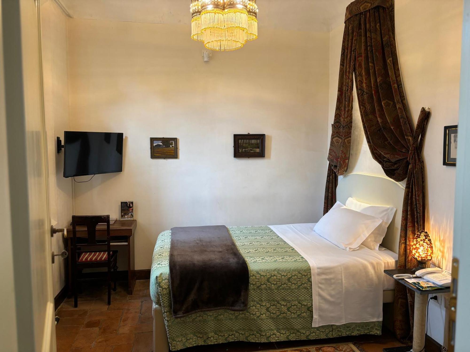 Di Casa Spadoni Inn